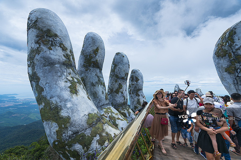岘港巴拿山太阳世界金色大桥，越南，亚洲图片素材