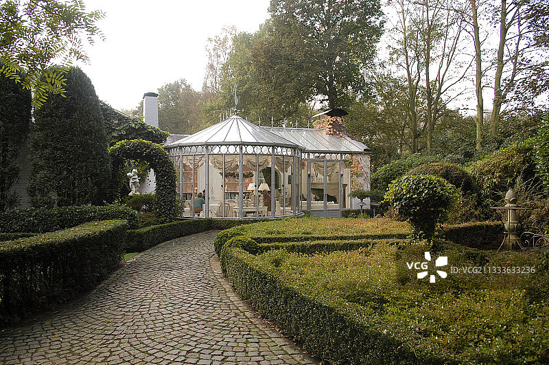 安特卫普附近的私人花园阳台图片素材