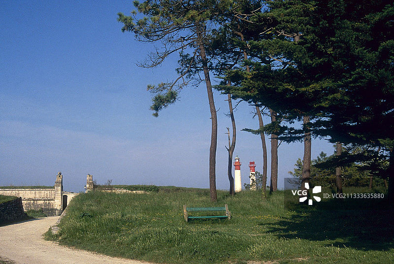 法国雷岛阿尔斯昂雷的灯塔图片素材