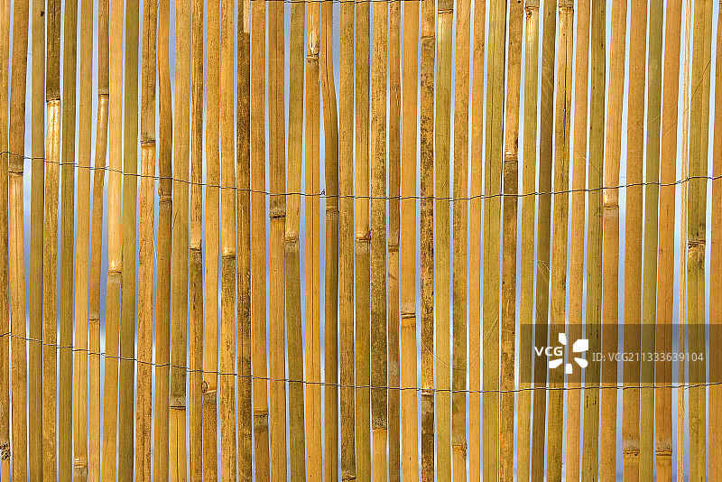 普罗旺斯天然材料制成的芦苇篱笆图片素材