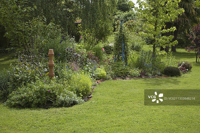 法国勒克洛德迈多年生灌木群图片素材