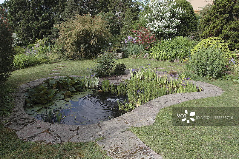 法国奥贝奈池塘风光图片素材