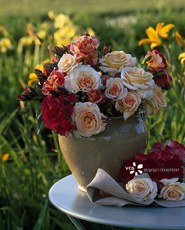 玫瑰花束“电视募捐”和“Alfred Sisley”图片素材