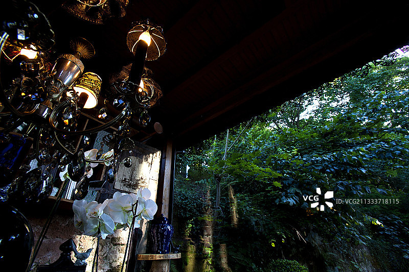 房屋内部顶灯图片素材