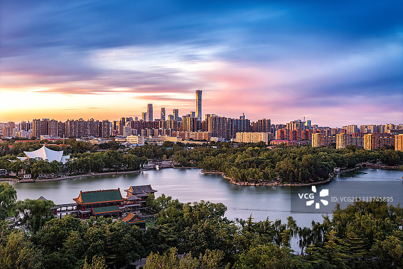 北京市龙潭湖国贸同框图片素材