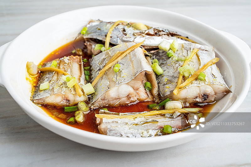 一碟中国家常菜清蒸带鱼图片素材