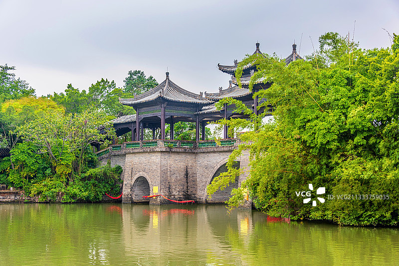 中国广东东莞粤晖园归水桥图片素材