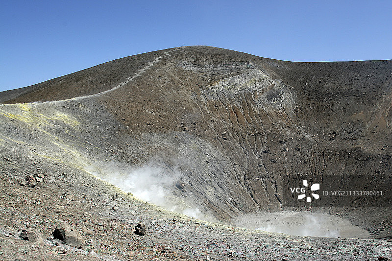 西西里岛武尔卡诺岛的火山坑图片素材