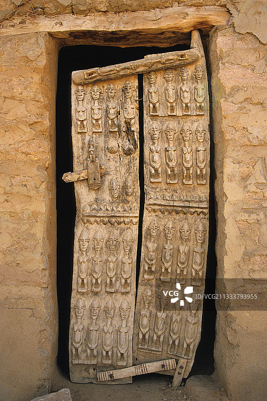 在马里卡尼孔博莱多贡地区祭祀祖先图片素材