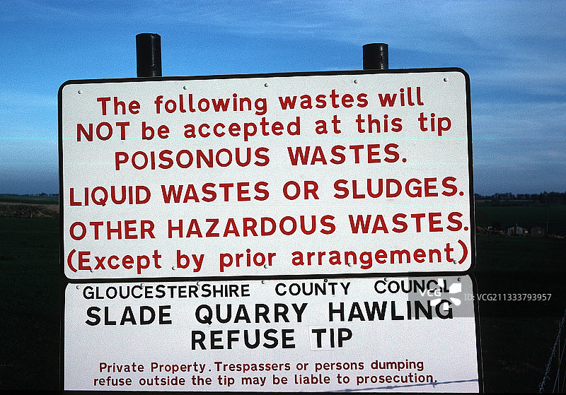 英国科茨沃尔德禁止倾倒有毒废物标志图片素材
