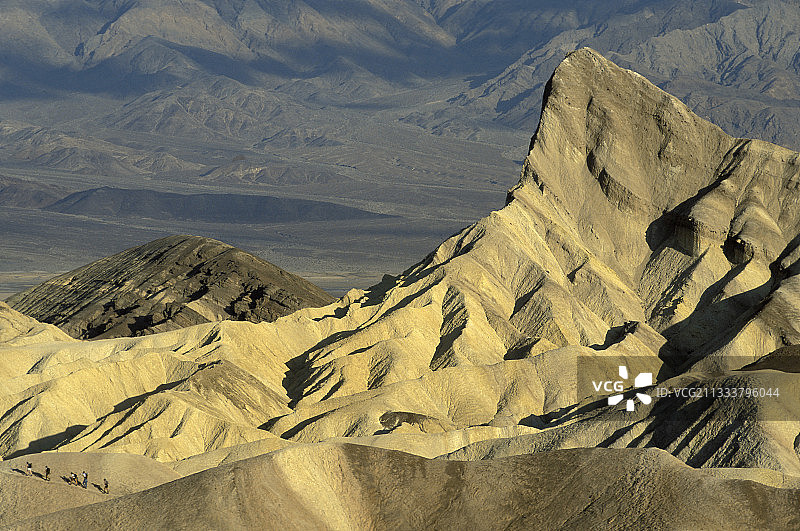 日出时分的扎布里斯基角，美国死亡谷国家公园图片素材