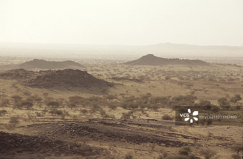 马里加奥沙漠地区的山丘图片素材