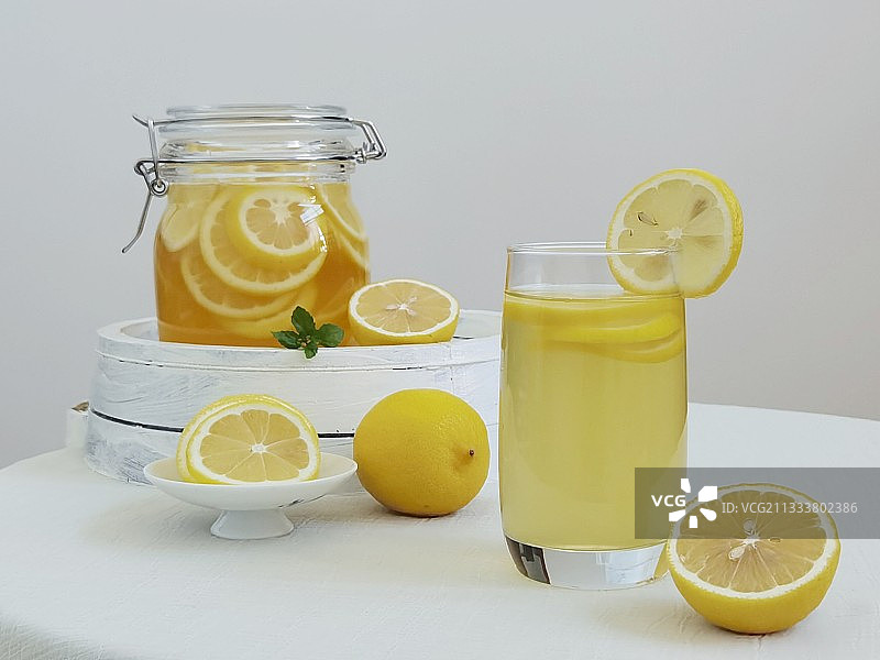 自制蜂蜜柠檬水图片素材