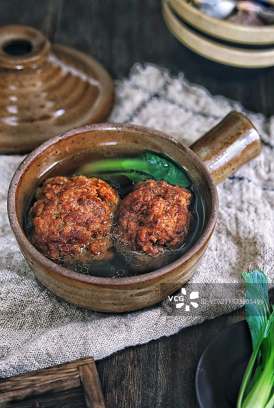 红烧狮子头图片素材