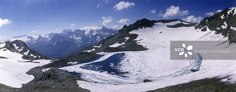 背景中的冰川是?l'Ouille de la Jave?图片素材