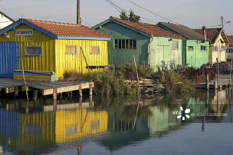法国奥莱龙岛的牡蛎养殖棚图片素材