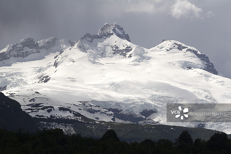 纳韦尔瓦皮国家公园特罗纳多尔山南坡图片素材