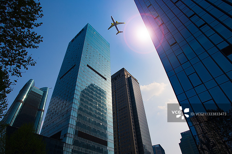 重庆江北嘴金融中心写字楼图片素材