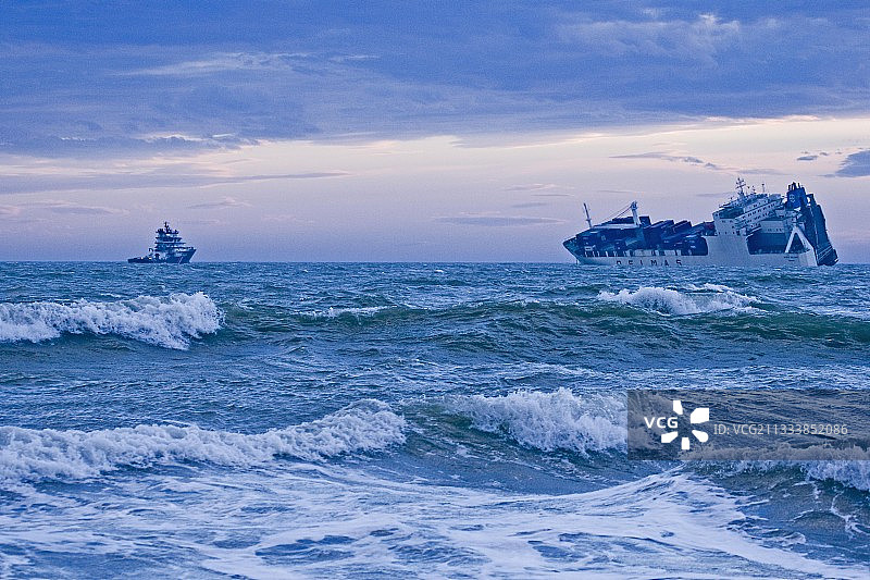 搁浅：2006年10月24日<br/>事故区域：雷岛以南<br/>溢出原因：发动机完全故障，风暴。<br/>切割、拖走和清除残骸：2007年9月至10月图片素材