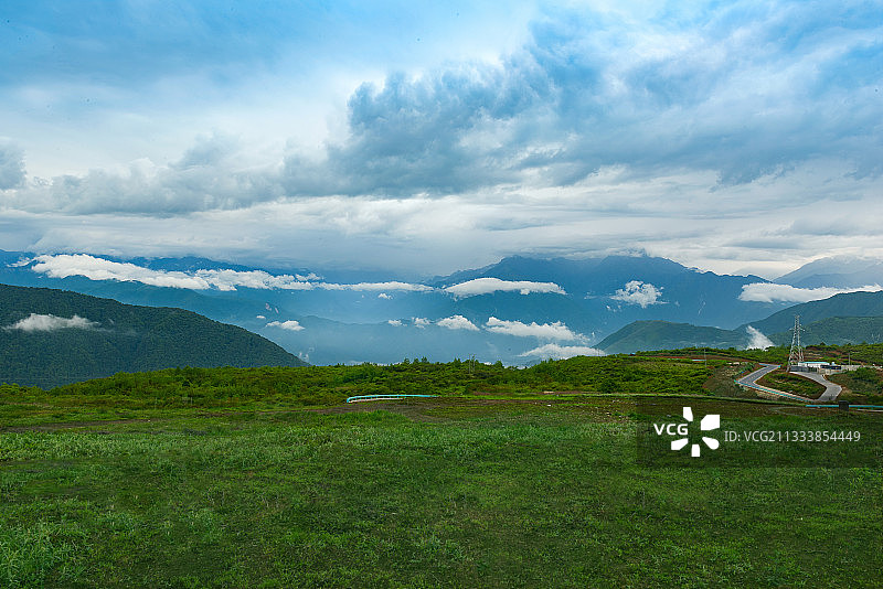 四川省雅安市石棉县王岗坪 大山 云雾缭绕图片素材