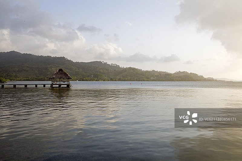 巴拿马加勒比海岸的浮筒图片素材