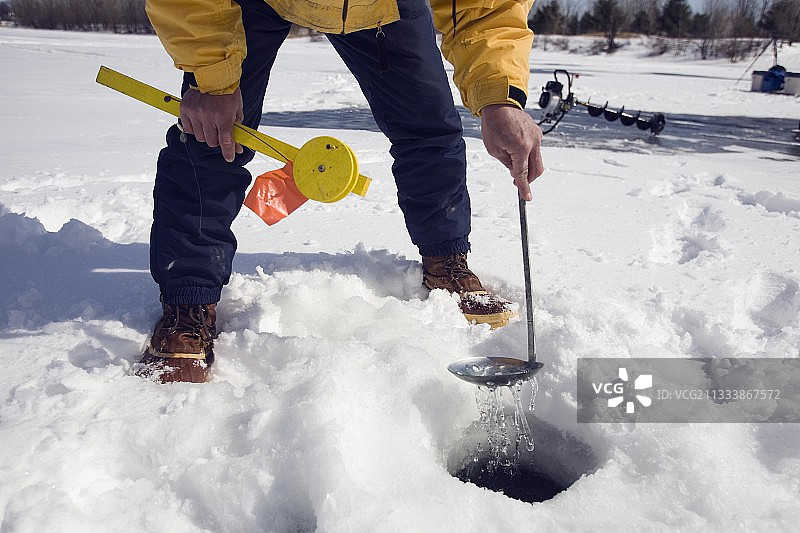 在加拿大非常流行的冰上活动图片素材