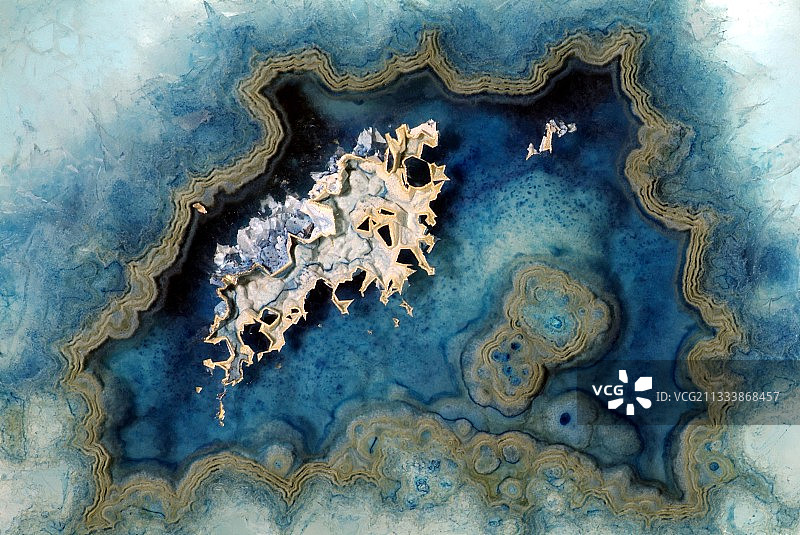 工作室中玛瑙的横向切割图片素材