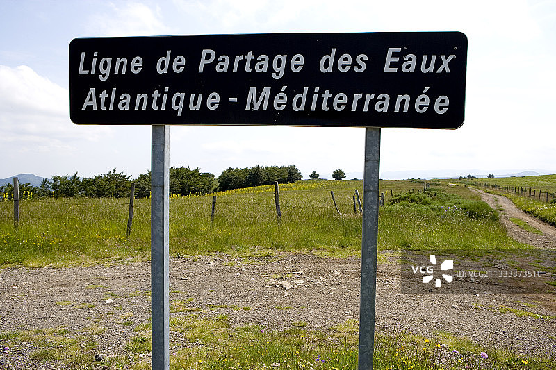 法国分水岭标志牌图片素材