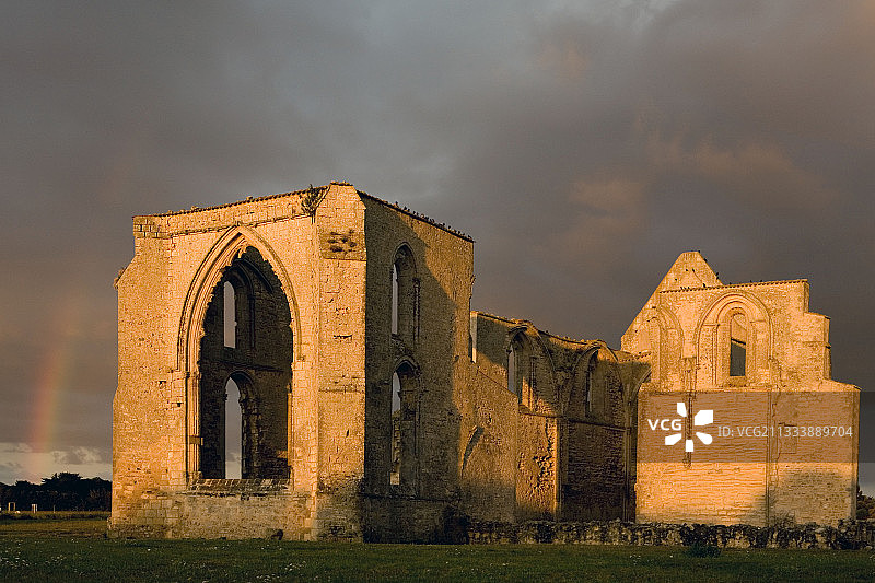 雷岛沙特利耶修道院图片素材