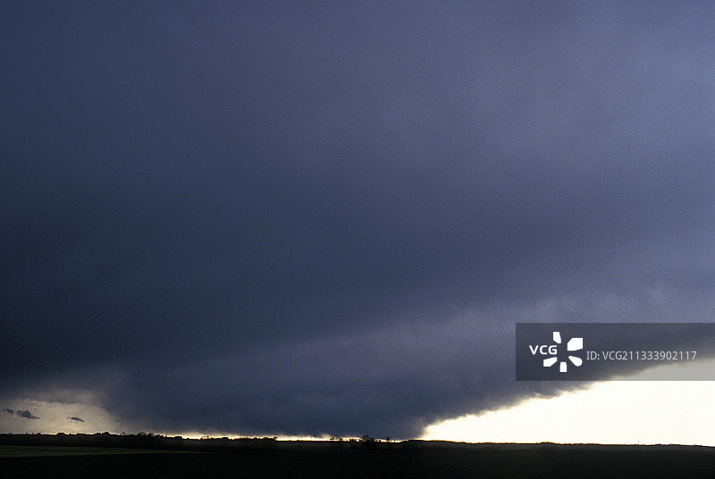 大朵云彩图片素材