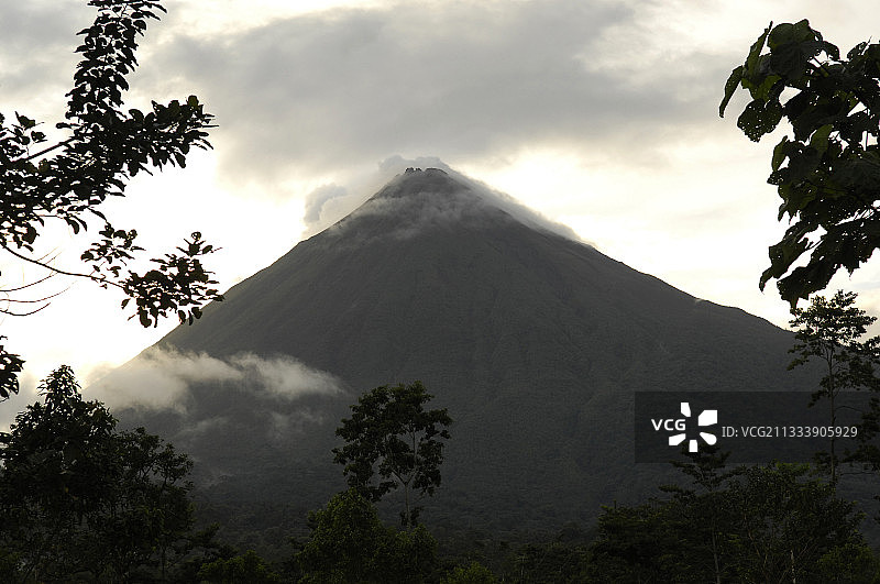阿雷纳尔火山，哥斯达黎加图片素材