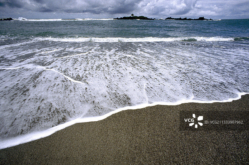 圣何塞西托海滩上空的热带雷暴图片素材