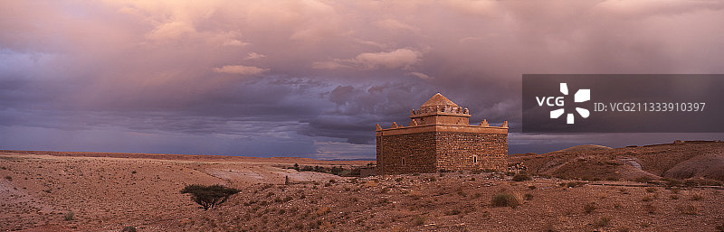 艾本哈杜城堡上空的天堂风暴图片素材