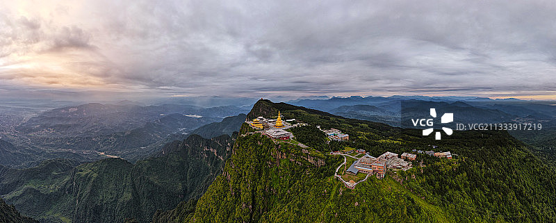 峨眉全景图图片素材