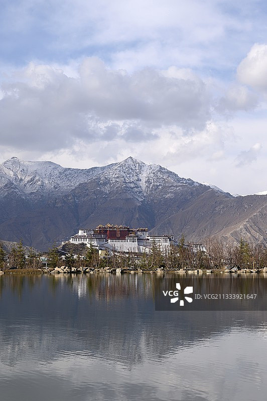 雪山布宫图片素材