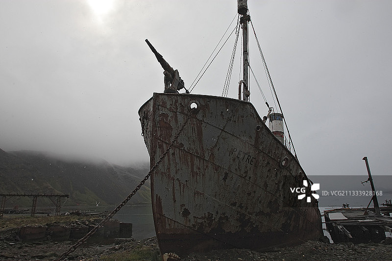 格里特维肯捕鲸站带枪沉船图片素材