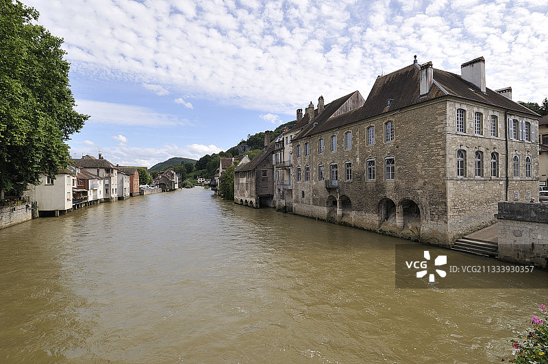 法国杜省奥尔南的卢埃河谷图片素材