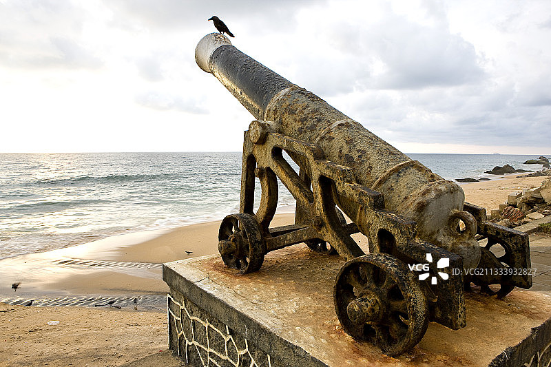 通往印度洋的佳能相机，科伦坡，斯里兰卡图片素材