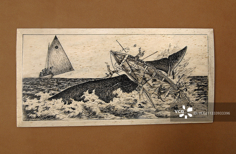 鲸骨雕刻捕鲸场景，亚速尔捕鲸者博物馆图片素材