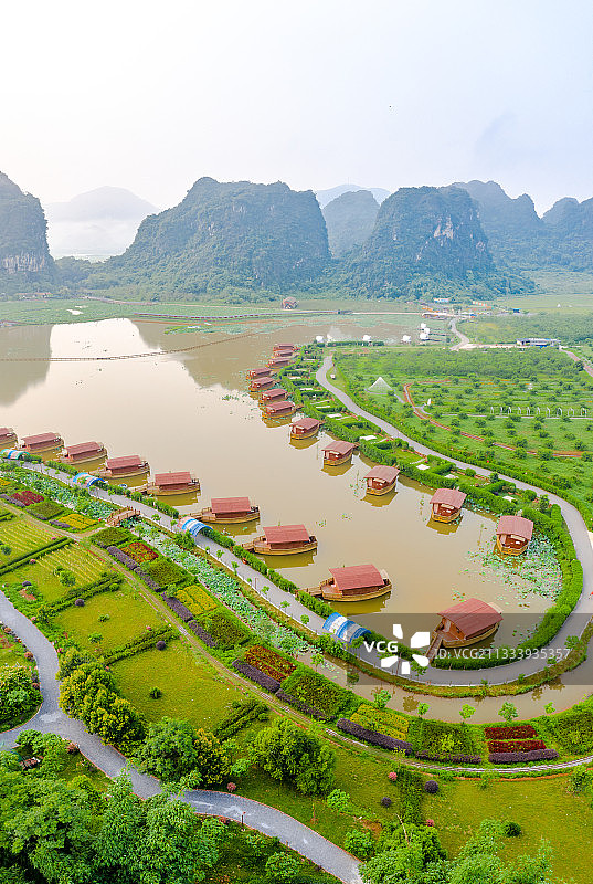 中国广东省清远市九龙镇九龙峰林小镇图片素材