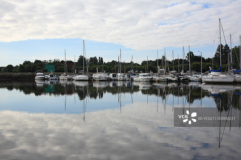 法国泰什码头的游船图片素材
