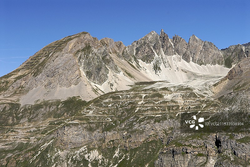 法国阿尔卑斯山的雪崩防护图片素材