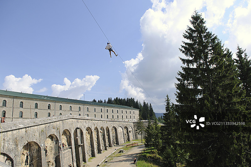 鲁塞斯汝拉堡的树梢探险图片素材