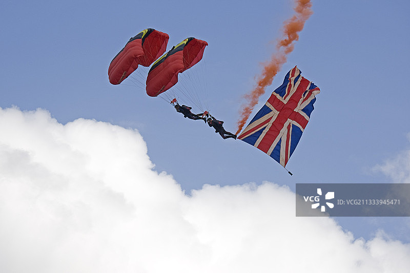 英国法尔茅斯高空跳伞团队图片素材
