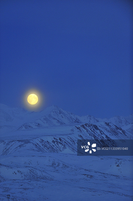 极地之夜下午1点图片素材