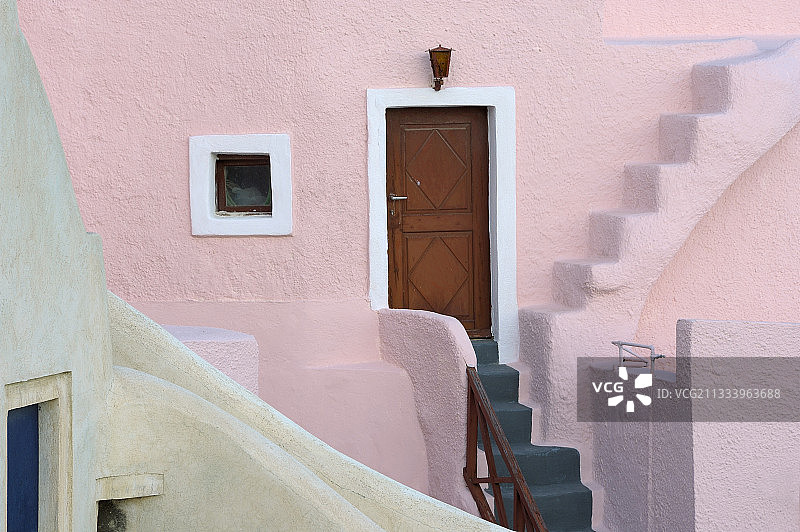 希腊圣托里尼岛伊亚的房屋正面图片素材