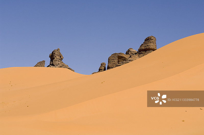 利比亚费赞地区阿卡库斯撒哈拉沙漠图片素材