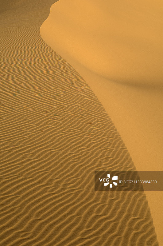 阿卡库斯山脉撒哈拉沙漠的沙丘，利比亚费赞图片素材