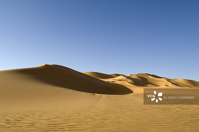 利比亚费赞撒哈拉沙漠的沙丘图片素材