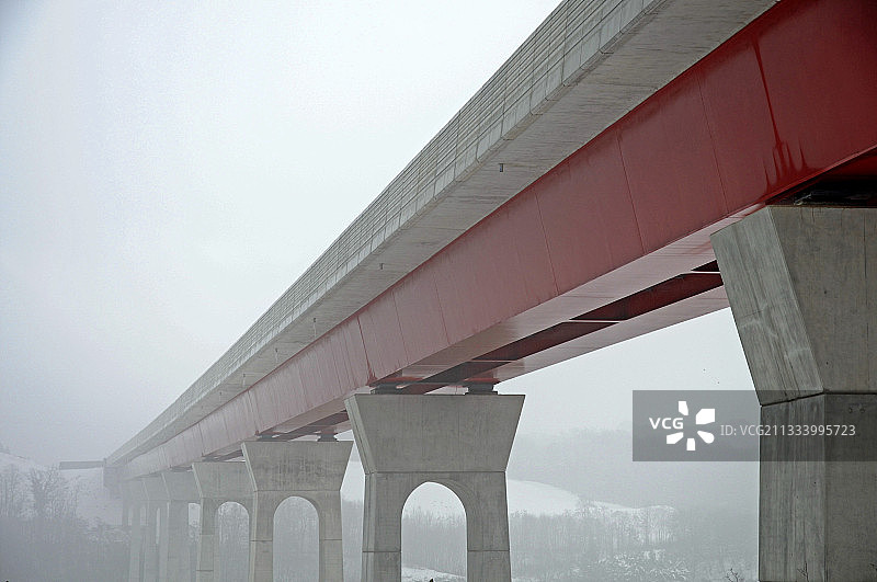 法国LGV的利赞恩高架桥图片素材